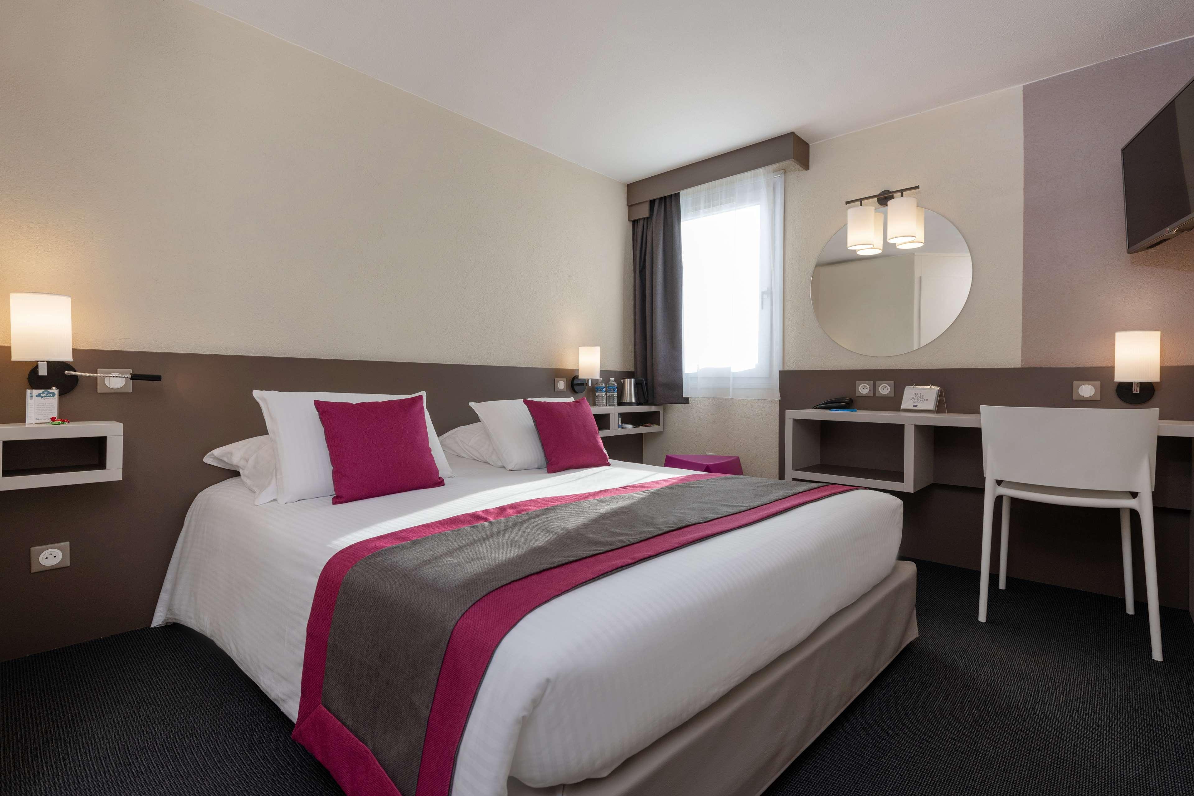 Kyriad Hotel Lyon Givors Exteriör bild