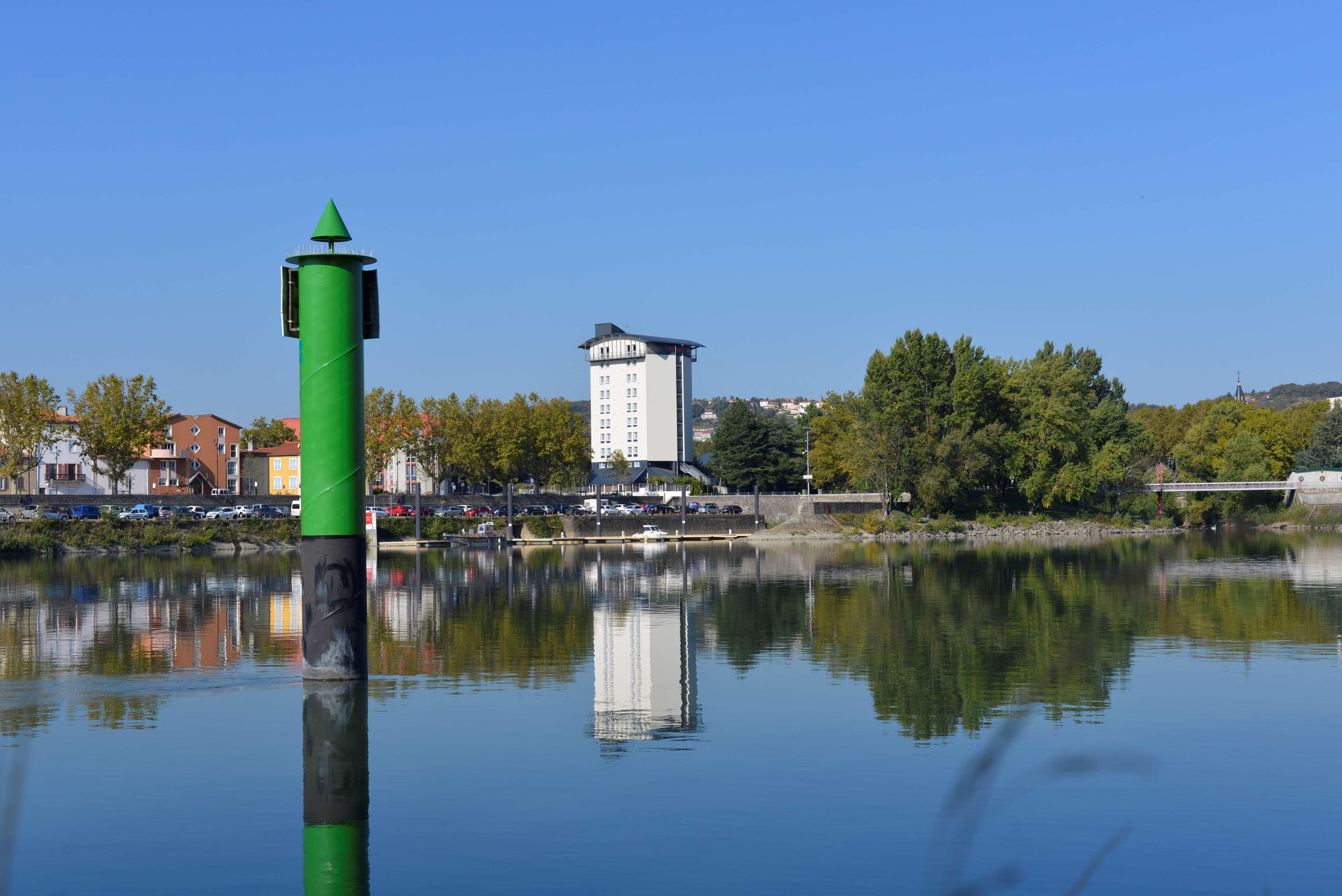 Kyriad Hotel Lyon Givors Exteriör bild